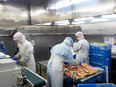 カット野菜の生産管理◆創業70年以上の老舗／完全週休2日制／家族手当など福利厚生充実2