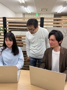 カスタマーサクセス（Webサイトの制作進行管理）◆完全週休2日／残業代1分単位支給／保険業界特化1