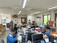 配送スタッフ◆年休128日／土日祝休み／日勤のみ／基本18時退勤／設立76年の東証プライム上場G企業2