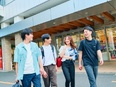 店舗運営スタッフ◆月給30万円以上／約2万円で住める寮あり／有休取得率ほぼ100％／安定企業3