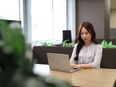 IT事務◆未経験歓迎／月給27万円～／フルリモート可能／年休127日／恩返し休暇あり／月残業9.8h2