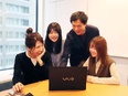 セールス◆年俸450万円～900万円／完全週休2日制／年間休日125日／リモート可3