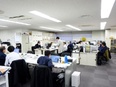 電気通信工事スタッフ（未経験歓迎）◆屋内作業9割／直行直帰OK／年休127日／昨年度賞与4～6ヶ月分3