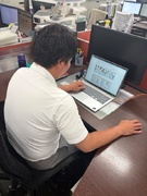 オペレーター◆お客様対応と事務がメイン／残業月10h以下／年休127日／土日祝休み／時短勤務可1