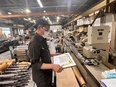 機械加工スタッフ（未経験歓迎）◆大手企業と直取引／夜勤なし／残業少なめ／家族・住宅手当充実2