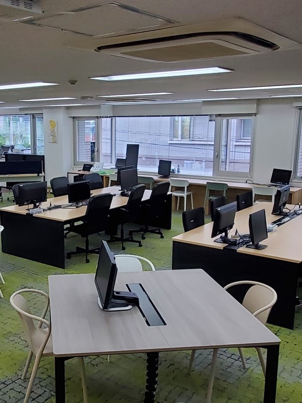 ルート営業（未経験歓迎）◆ショップとレーベルをつなぐ／年休125日／基本土日休／エンタメ補助手当ありイメージ1