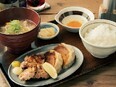 店舗運営スタッフ（店長候補）◆月8～10日休み／5日以上の連休可／多彩なキャリアパス／賞与年2回3