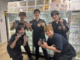 トレーディングカード販売買取◆初任給38万円超／未経験歓迎／残業少なめ／希望休OK／昇給年4回可2