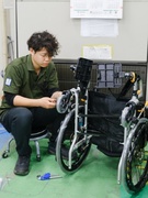 福祉用具のメンテナンススタッフ◆年休128日／毎年昇給／設立以来21年連続で賞与支給／基本土日祝休み1