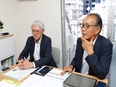 内装施工管理◆経験者月給30万円～／実働7.5時間／年休125日／誕生日・進学祝い金など福利厚生充実3