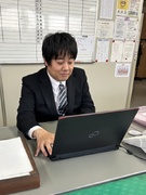 総務（未経験歓迎）◆福岡県内で遊技場を62年運営／土日祝休み／定時退社可／家族手当・住宅手当あり1