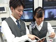 フロントスタッフ◆年休124日／残業20h以下／賞与前年実績4.3ヵ月～2