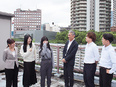管理部門スタッフ◆年間休日125日／残業月20h以下／家族・住宅手当など豊富／昨年度賞与3ヶ月分2