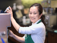 『スターバックス』の店長候補（駅構内の店舗勤務）◆最短1年半で店長／未経験歓迎／年間休日120日2