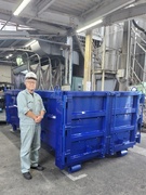 コンテナの設計◆設立72年／大手メーカーと40年直取引／寮完備／資格取得支援有／賞与年2回＋決算賞与1