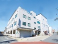 施工管理（未経験歓迎）◆毎年昇給／1年目から月収30万円も可／完休2日／年休120日／創業74年3