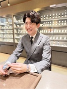 ブランド腕時計の販売スタッフ◆月給35万保証／完休2日／7連休×年2回／残業月10h以内／ノルマなし1