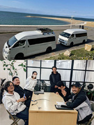 ロケバスドライバー◆普通AT免許でOK／免許取得全額負担／元サービス業の先輩多数／服装髪型自由！1