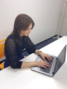 Webマーケター◆新規事業の立ち上げ／年間休日125日／土日祝休み／残業月平均10h程度／転勤なし1