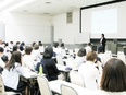 ビジネスセミナー・会員Webサイトの企画運営◆年間休日129日／実働7ｈ／残業月5ｈ2