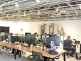 AIサービスの運用サポート◆未経験歓迎／月給30万円～／服装ネイル自由／土日祝休み／残業月10h未満2