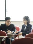四谷学院の事務スタッフ◆生徒の夢を近くで応援／年20万円の奨励金あり／未経験9割／残業月平均7.8h1