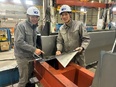 クレーンの製造（未経験歓迎）◆トップクラスのシェア／臨時賞与あり／賞与4ヶ月分／資格取得費負担3