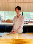 日本料理店『賛否両論』のキッチンスタッフ◆未経験歓迎／月8～9日休／メディア出演多数の笠原将弘のお店1