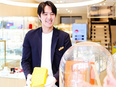 販売スタッフ◆未経験歓迎／年休125日／残業月平均10時間程度／上場Gで働く！／5連休可2