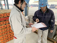 製品管理スタッフ（入出荷も担当）◆設立77年の老舗企業／家族手当・住宅手当等が充実／残業ほぼナシ！3