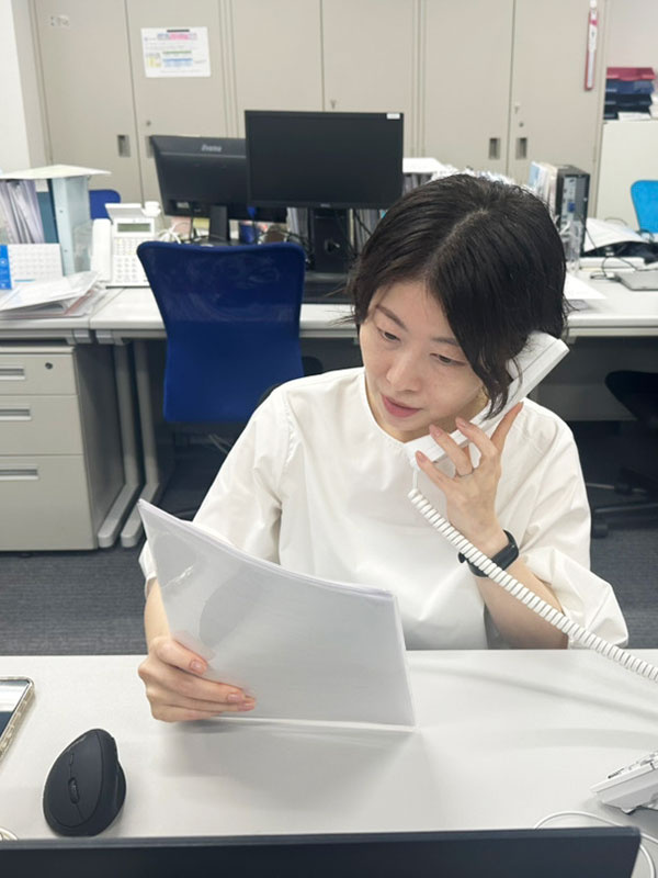 臨床試験の運営サポート（食品やサプリの開発を支えるオフィスワーク）◆未経験OK／土日祝休／残業少なめイメージ1