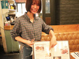 NYスタイルカフェの店舗運営スタッフ◆7連休取得OK/昇給・賞与年2回+決算賞与/各種手当充実2