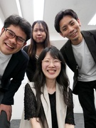 営業コンサル(未経験OK)◆上場G/年休130日/月給27万/残業10h以内/仕事中のジムOK1