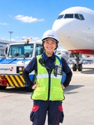グランドハンドリング◆飛行機離着陸サポート／入社祝金15万円／引越代全支給／未経験活躍中！1