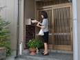 新聞の配達管理スタッフ（未経験歓迎）◆初年度年収例435万円／残業少なめ／実働7h／基本デスクワーク3