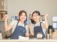 カフェ店舗運営スタッフ◆書類通過率90％／月給25万～／月8日以上休／服装自由／都内店舗OPEN予定2
