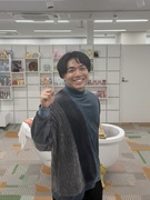 キャラクターグッズの企画営業◆月給30万円~/年休127日/残業月10h以下/昨年度賞与3~7ヶ月分1