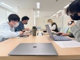 キャラクターグッズの企画営業◆月給30万円~/年休127日/残業月10h以下/昨年度賞与3~7ヶ月分2