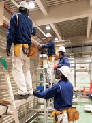 施工スタッフ（施工・メンテナンスを担当）◆自分次第で休める／平均月収50万可／最長6ヶ月の保証あり1