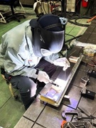 機械部品の溶接スタッフ（未経験歓迎）◆完休2日／土日休み／食事補助あり／年収900万円超の社員も！1