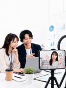 ライブ配信マネージャー（未経験歓迎）◆残業は月平均10時間以下／月給27万円～／年間休日120日1