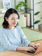営業アシスタント（未経験OK）◆フルリモート／年間休日121日／基本定時退社／顧客満足度アップに貢献1