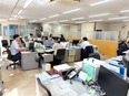 営業事務◆年休127日／実働7時間35分／残業月10h／賞与5.79ヶ月分／1年かけてじっくり育成3