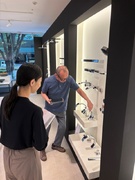 営業（未経験歓迎）◆設立70年超／世界的ブランドを扱うパイオニア／月給30万円以上／年休125日1