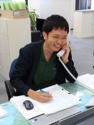 内勤営業（未経験歓迎）◆経営幹部候補／入社6年を目処に係長へ／係長の年収例700～800万円／残業01