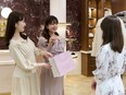 『Her lip to』の販売スタッフ◆小嶋陽菜プロデュース／残業ほぼ0／賞与年2回／推し活休暇有2