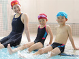子どもの水泳インストラクター◆スポーツクラブ『ビッグ・エス』勤務／プール・ジム利用無料／完休2日2