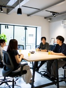自社ECサイトのWebデザイナー◆年休124日／年間115％拡大を続ける成長企業／服装髪型ネイル自由1