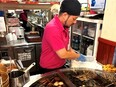 店舗運営スタッフ（未経験歓迎）◆月給40万円以上／社宅あり／独立支援あり／静岡おでんの人気居酒屋2