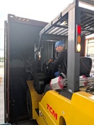 輸出自動車の積み込みスタッフ（未経験歓迎）◆面接1回／年休125日／屋根付き作業場／マイカー通勤OK1